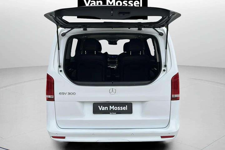 Hvid Mercedes EQV 300 fra 2022