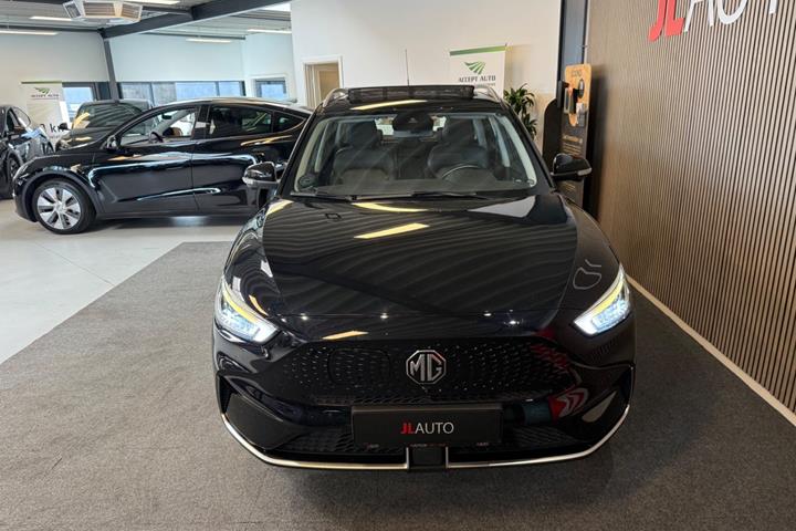 Sort MG ZS fra 2022