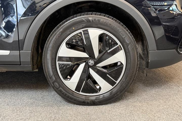 Sort MG ZS fra 2022