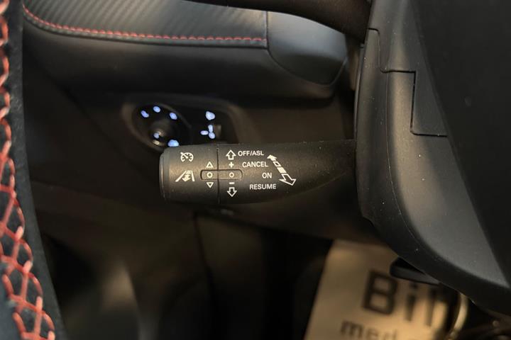 Sort MG ZS fra 2022