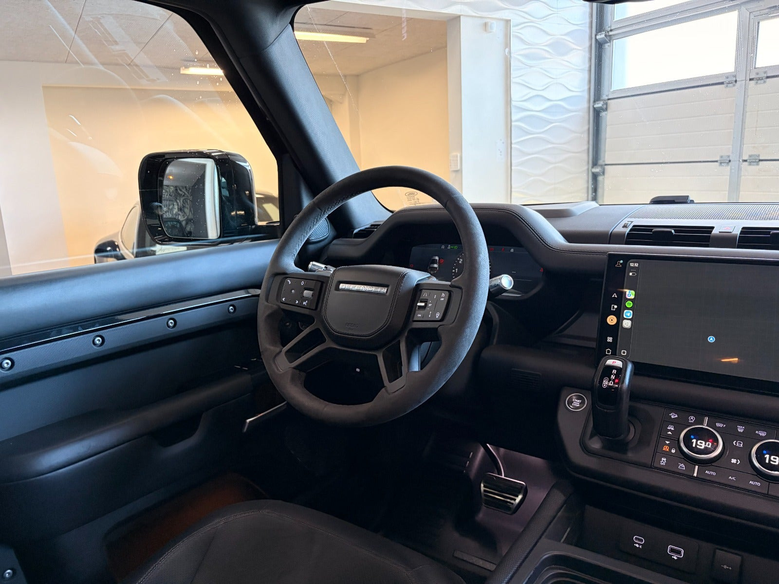 undefined Land Rover Defender 90 fra 2021