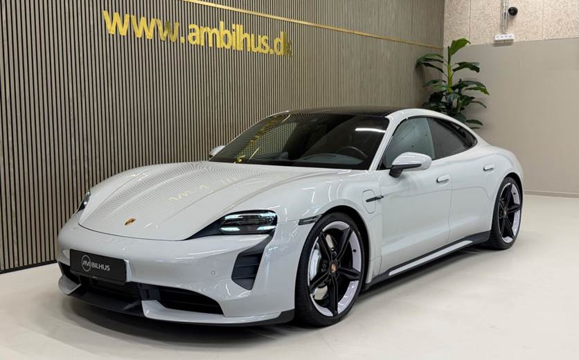 Porsche Taycan Turbo Performance+