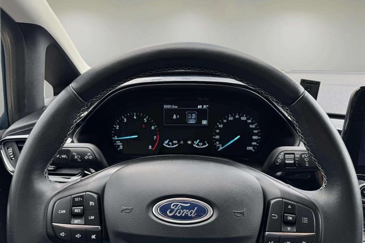 Blå Ford Fiesta fra 2019