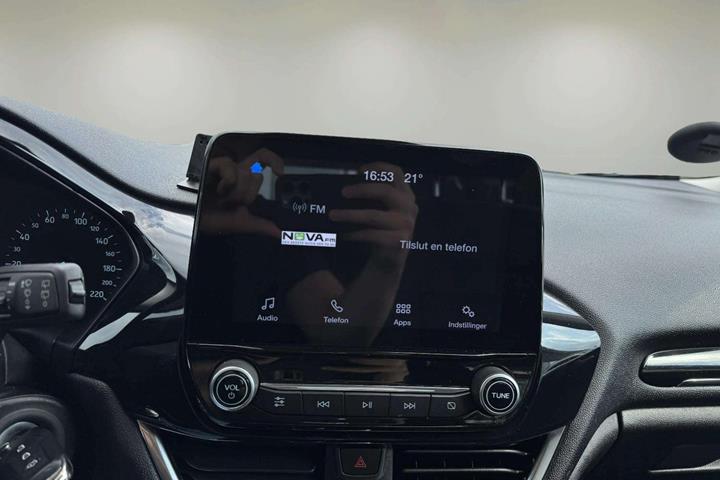 Blå Ford Fiesta fra 2019