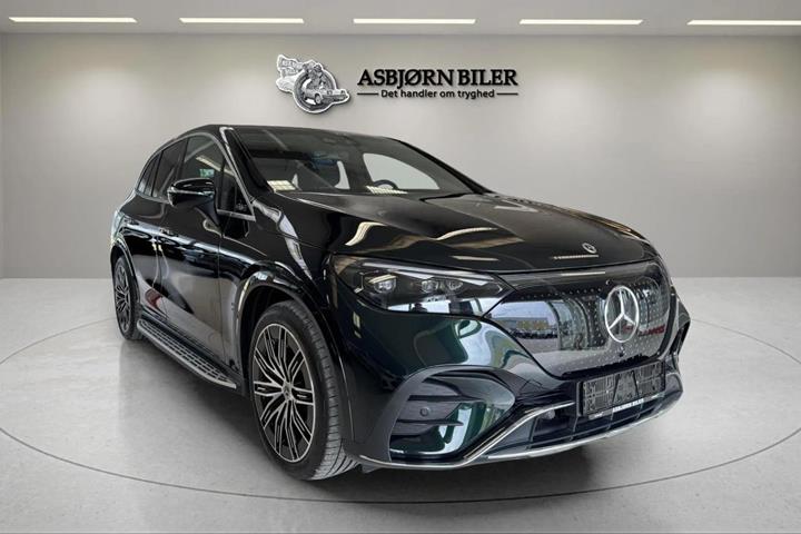 Grøn Mercedes EQE350 SUV fra 2025