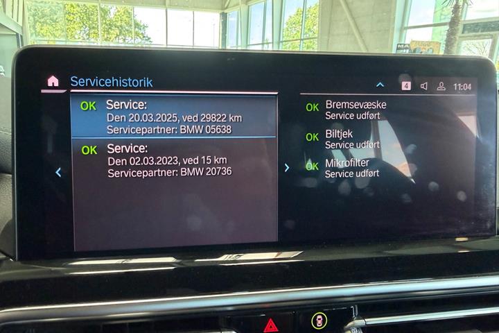 Grå BMW iX3 fra 2023