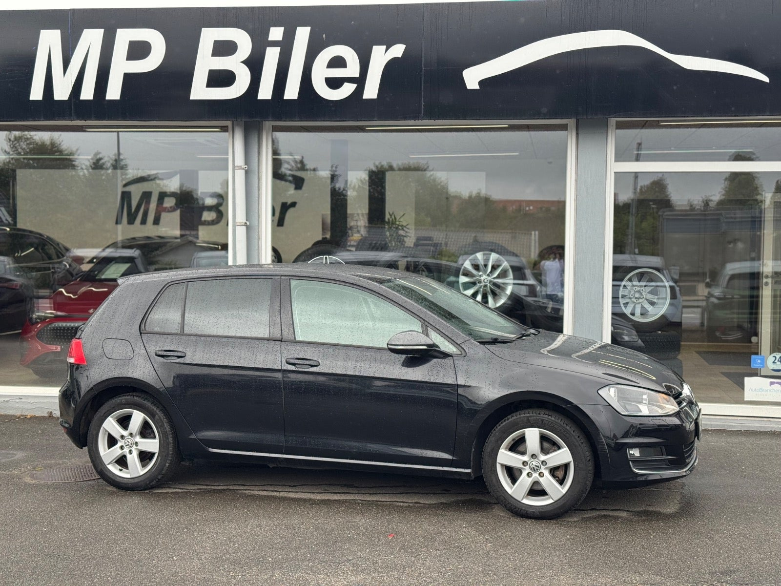 Sort VW Golf VII fra 2014