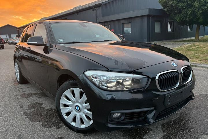 Sort BMW 118d fra 2017