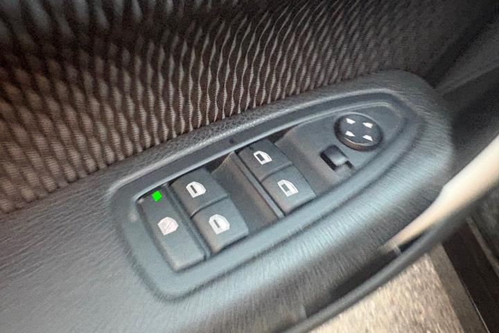 Sort BMW 118d fra 2017