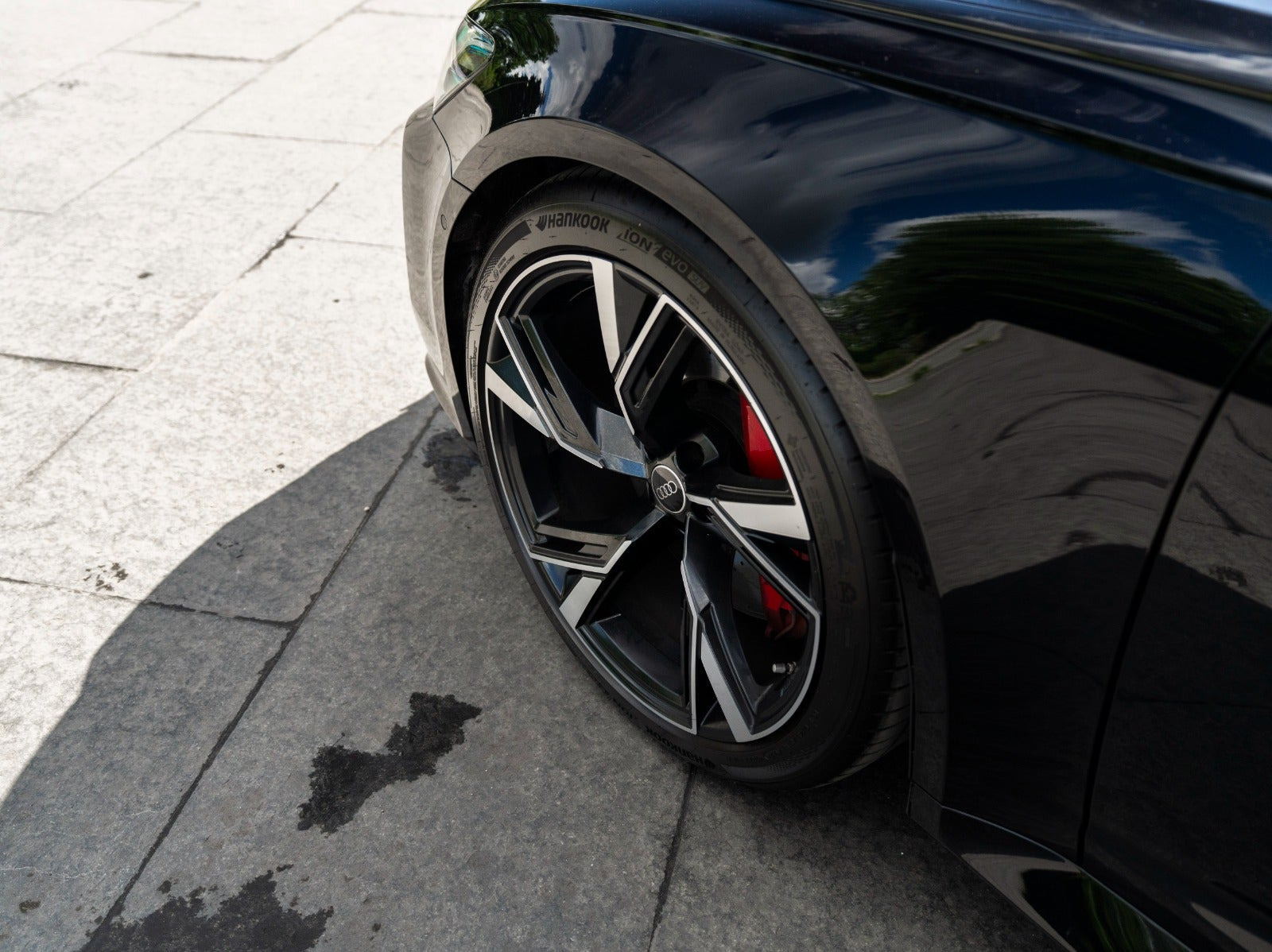 Sort Audi RS6 fra 2021