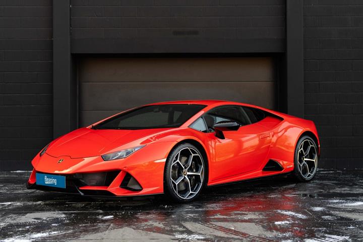 Orange Lamborghini Huracan fra 2019