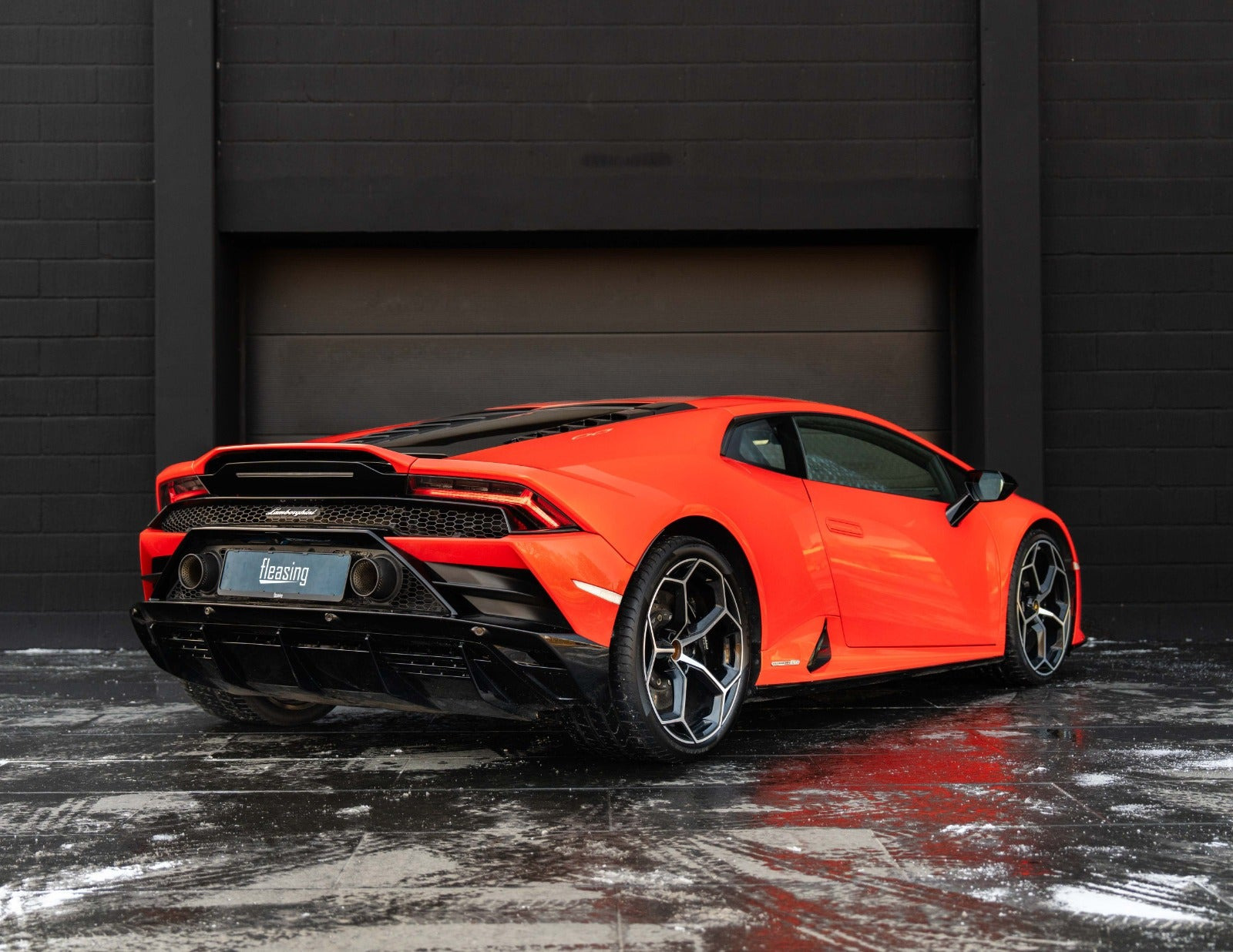 Orange Lamborghini Huracan fra 2019