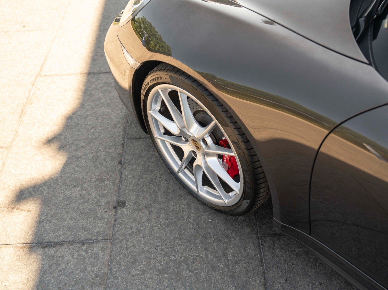 Grå Porsche 911 Targa 4S fra 2014