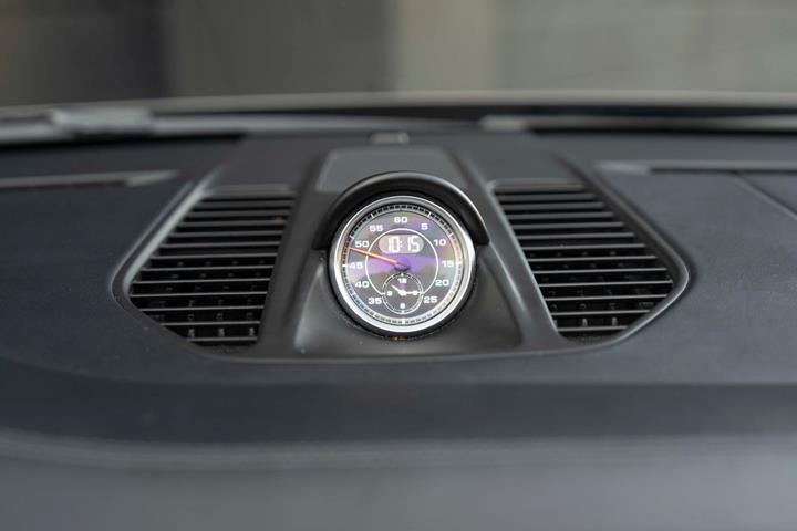 Grå Porsche 911 Targa 4S fra 2014