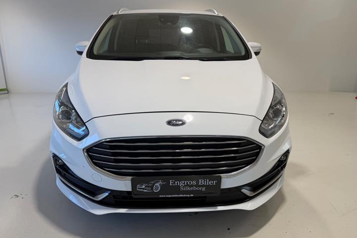 Hvid Ford S-MAX fra 2022