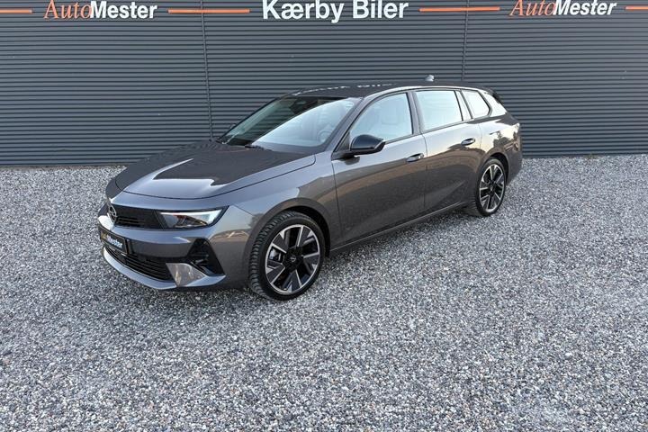 Grå Opel Astra-e fra 2024