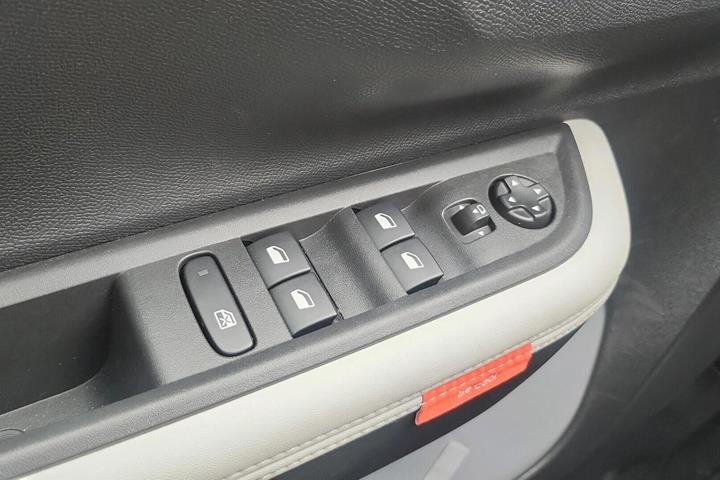 Grøn Citroën e-C3 Aircross fra 2025