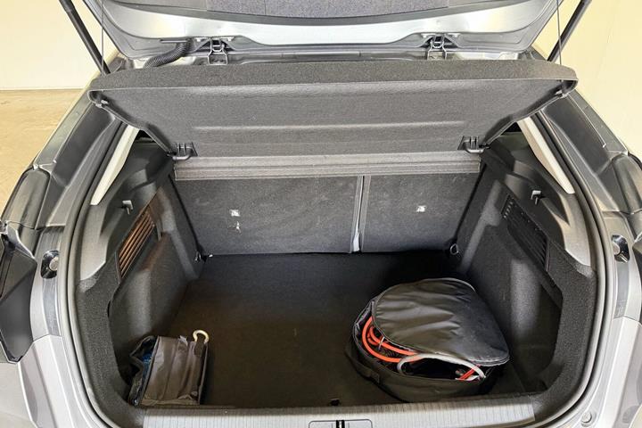 Grå Citroën ë-C4 fra 2025