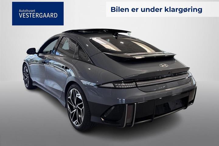 Grå Hyundai Ioniq 6 fra 2025