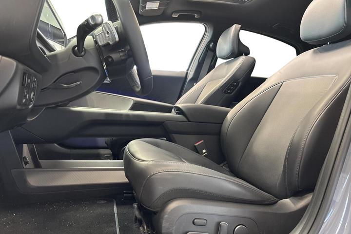 Grå Hyundai Ioniq 6 fra 2025