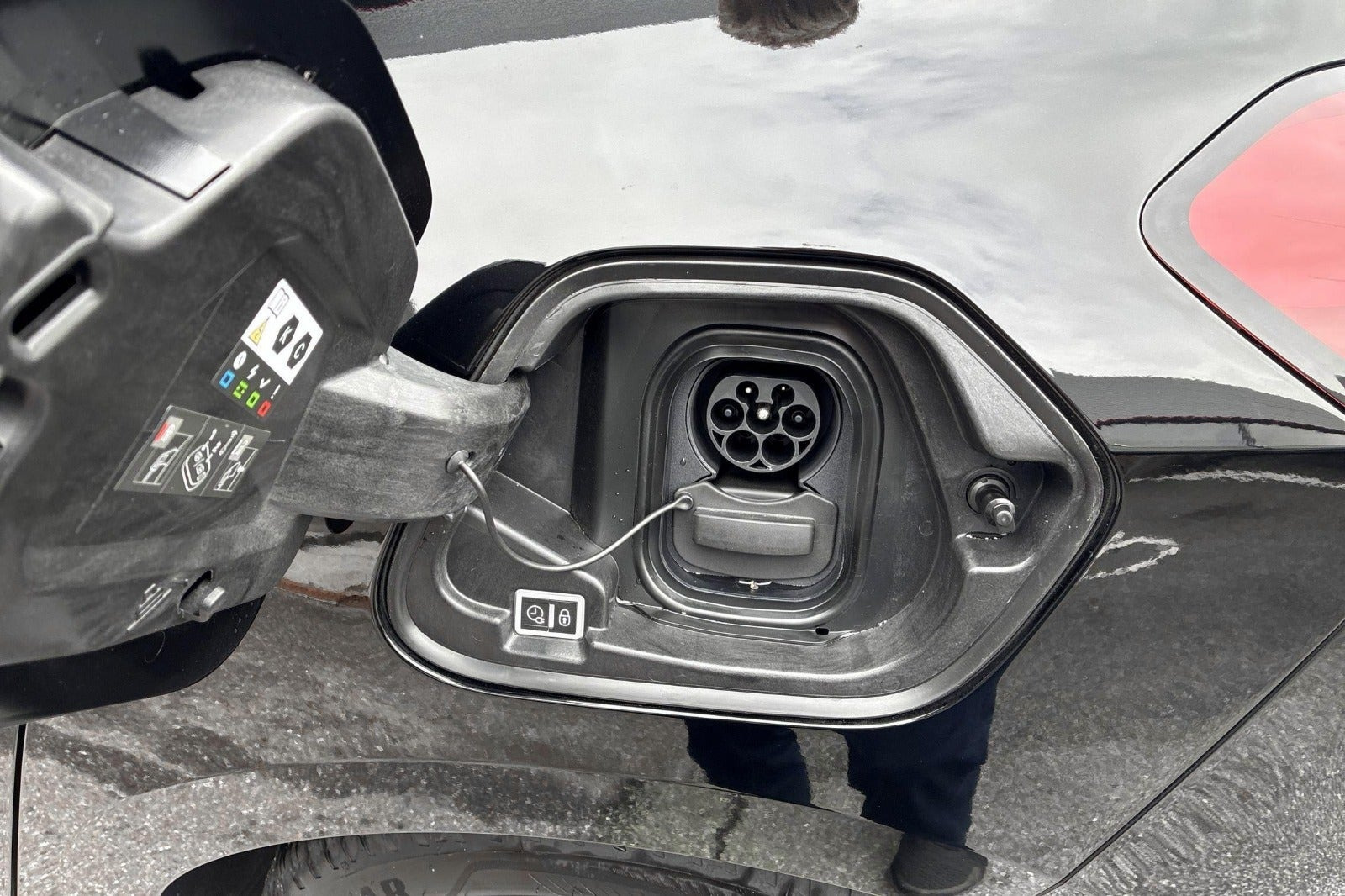Sort Opel Corsa-e fra 2024