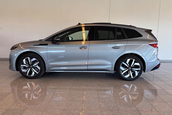 Sølv Skoda Enyaq fra 2025