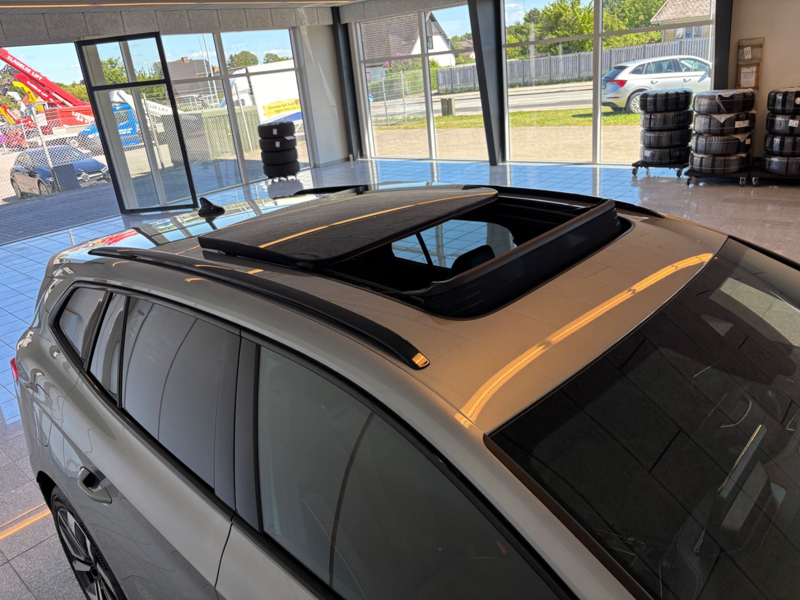 Sølv Skoda Enyaq fra 2025
