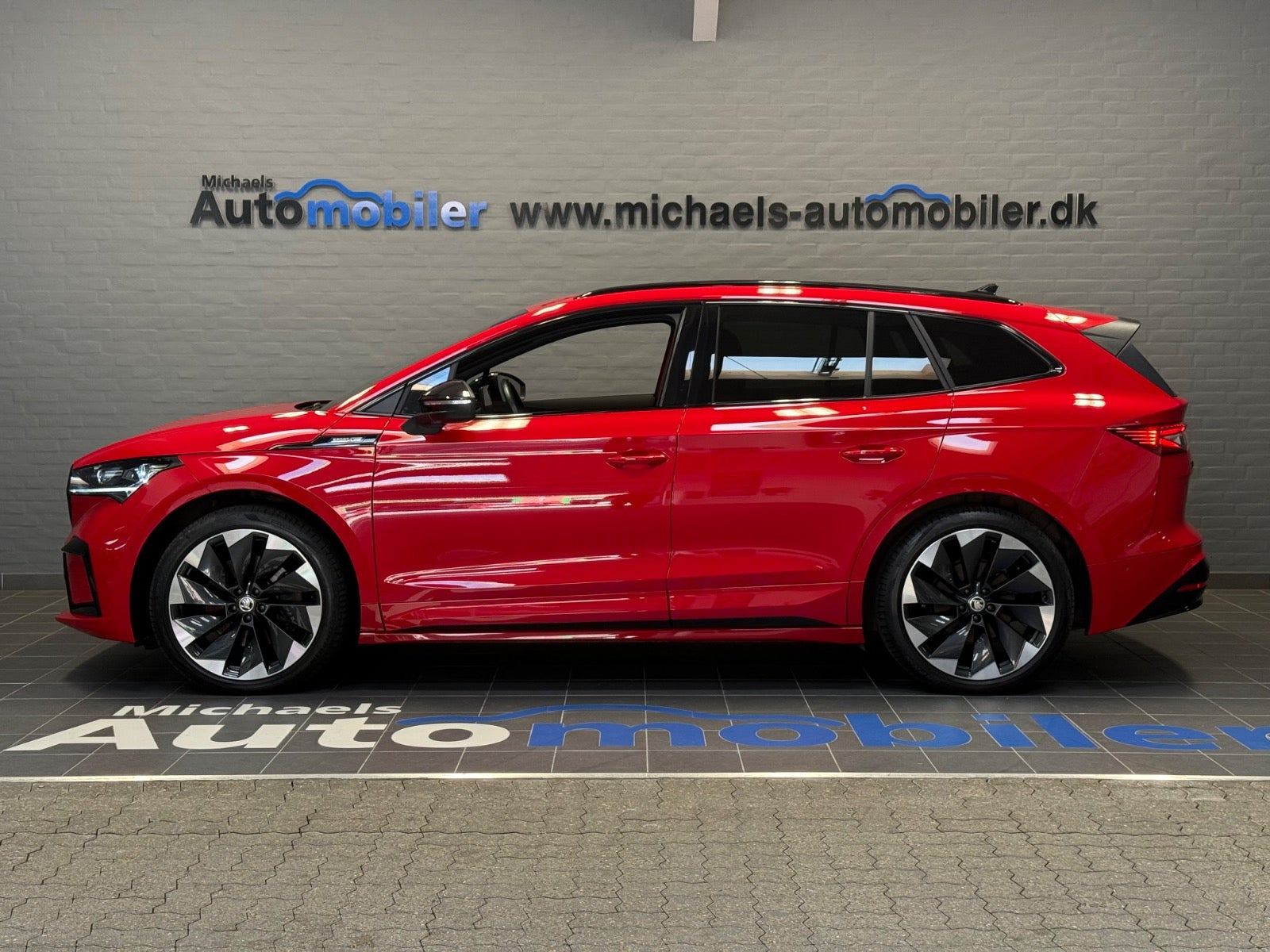 Rød Skoda Enyaq fra 2022