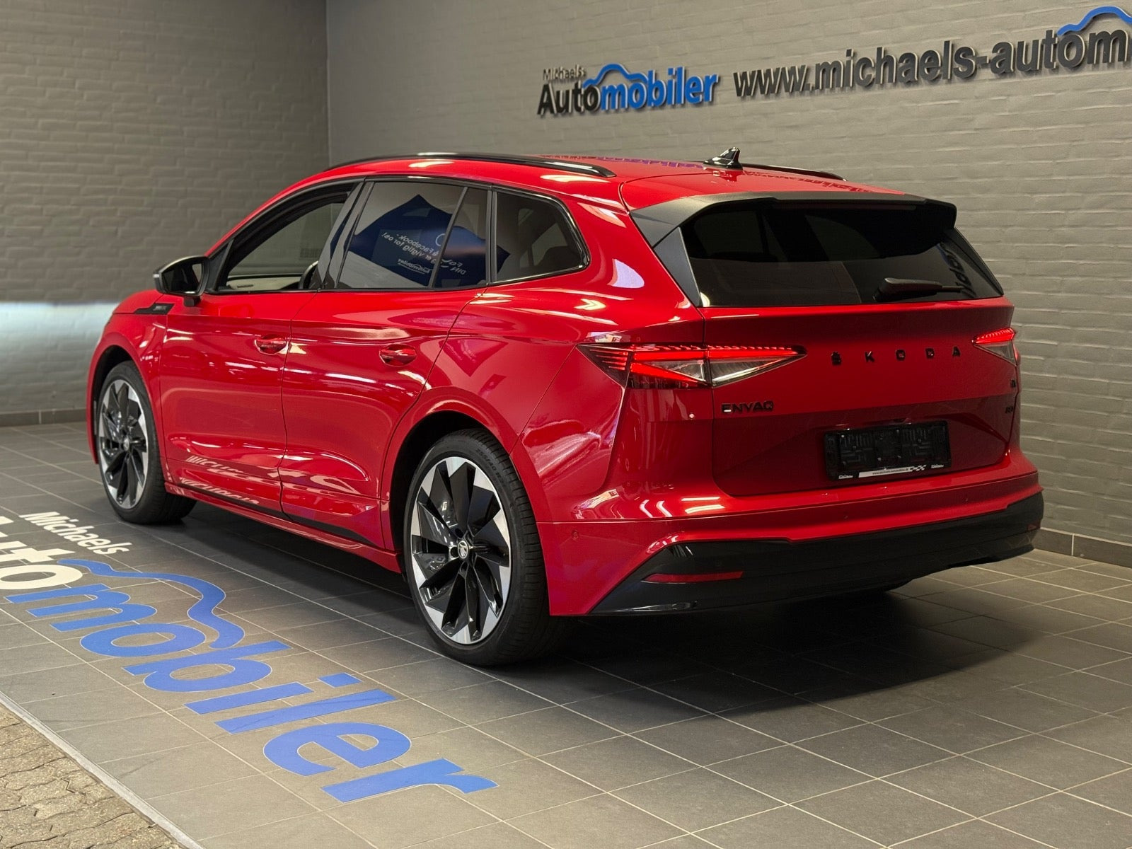 Rød Skoda Enyaq fra 2022