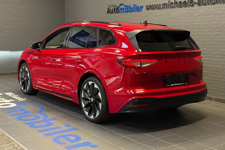 Rød Skoda Enyaq fra 2022