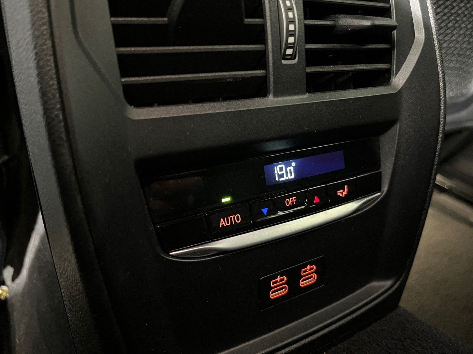 Grå BMW i4 fra 2024