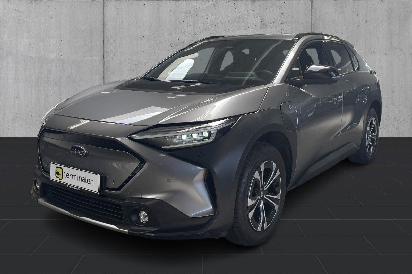Grå Subaru Solterra fra 2023