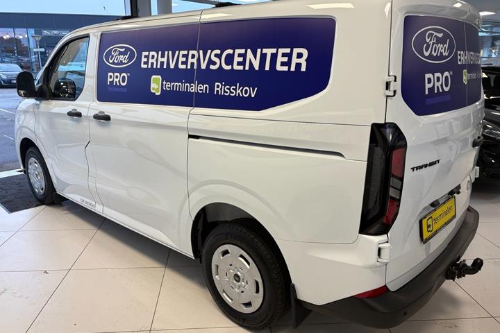 Hvid Ford Transit Custom 320 L1 fra 2026