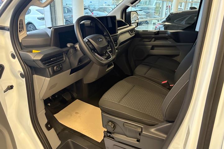 Hvid Ford Transit Custom 320 L1 fra 2026