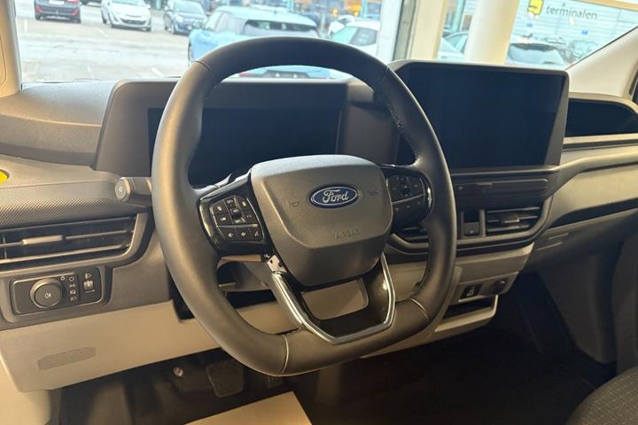 Hvid Ford Transit Custom 320 L1 fra 2026