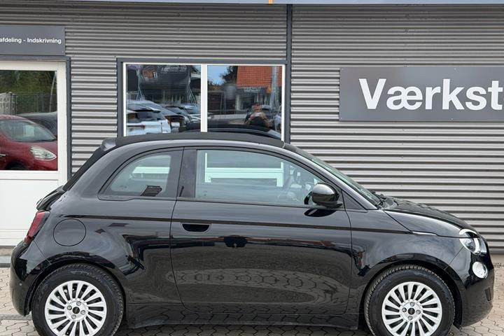 Sort Fiat 500e fra 2023