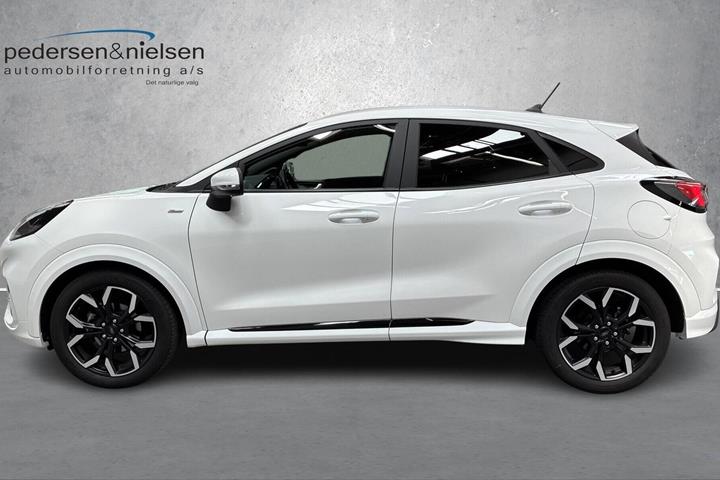 Hvid Ford Puma fra 2020
