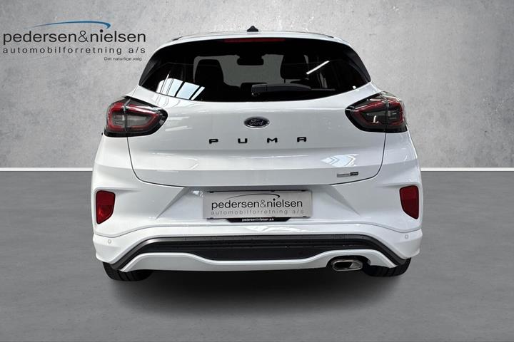Hvid Ford Puma fra 2020