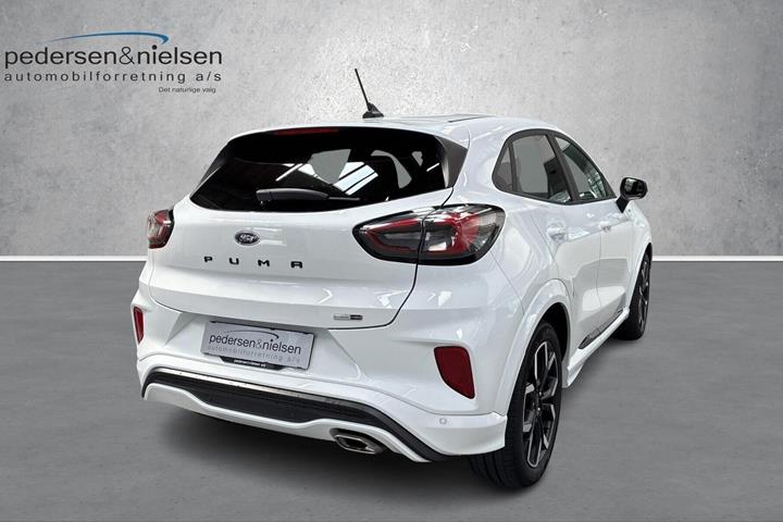 Hvid Ford Puma fra 2020