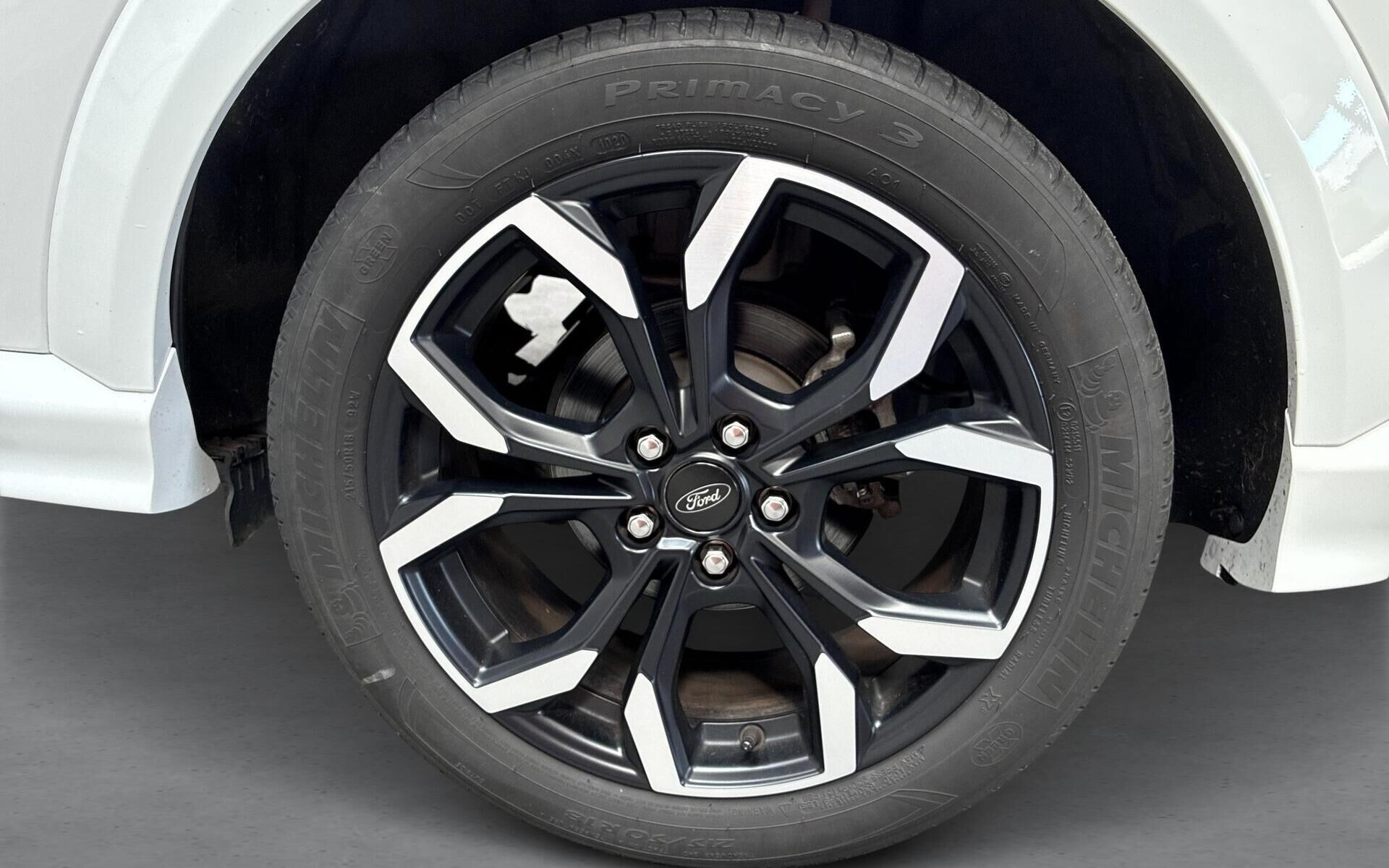 Hvid Ford Puma fra 2020