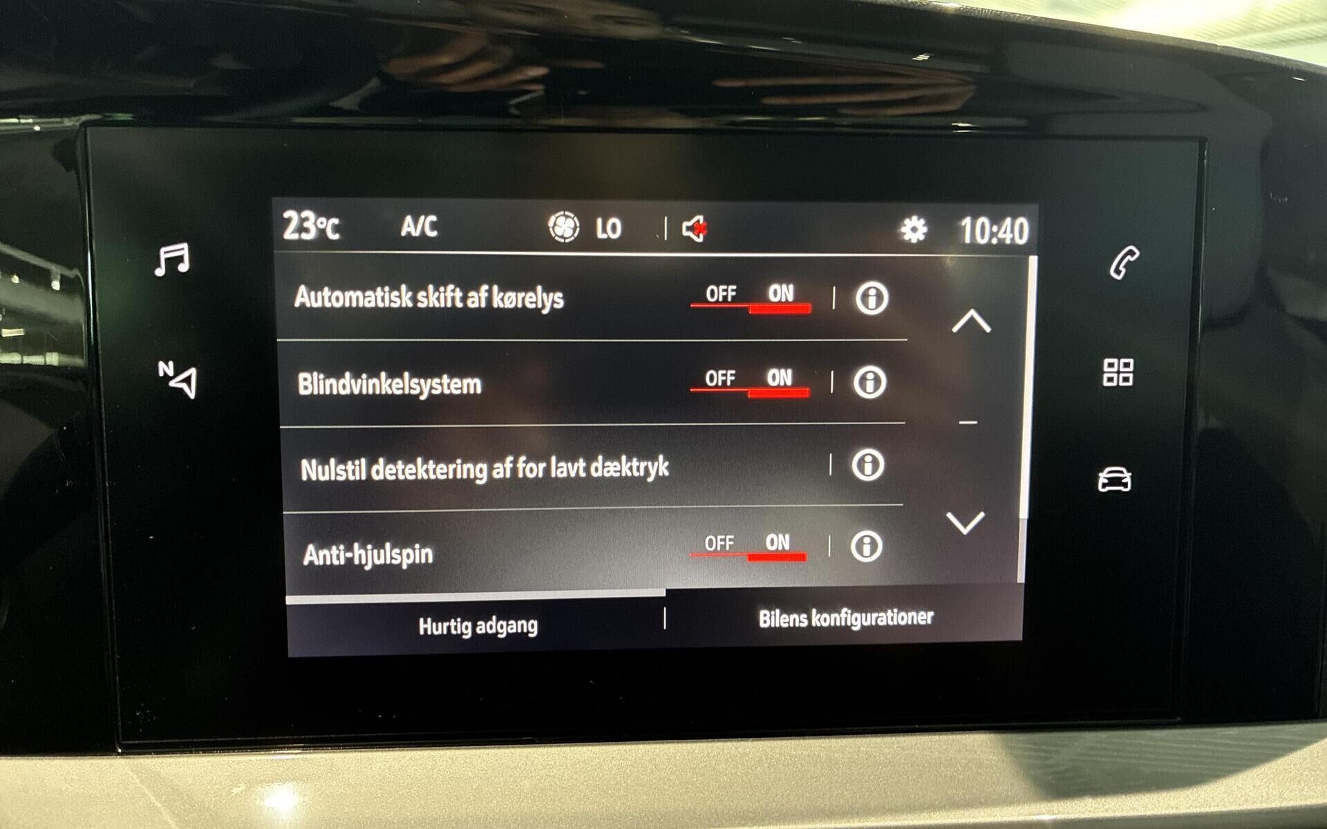 Grøn Opel Mokka-e fra 2023