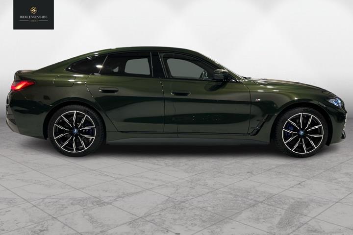 Grøn BMW i4 fra 2023