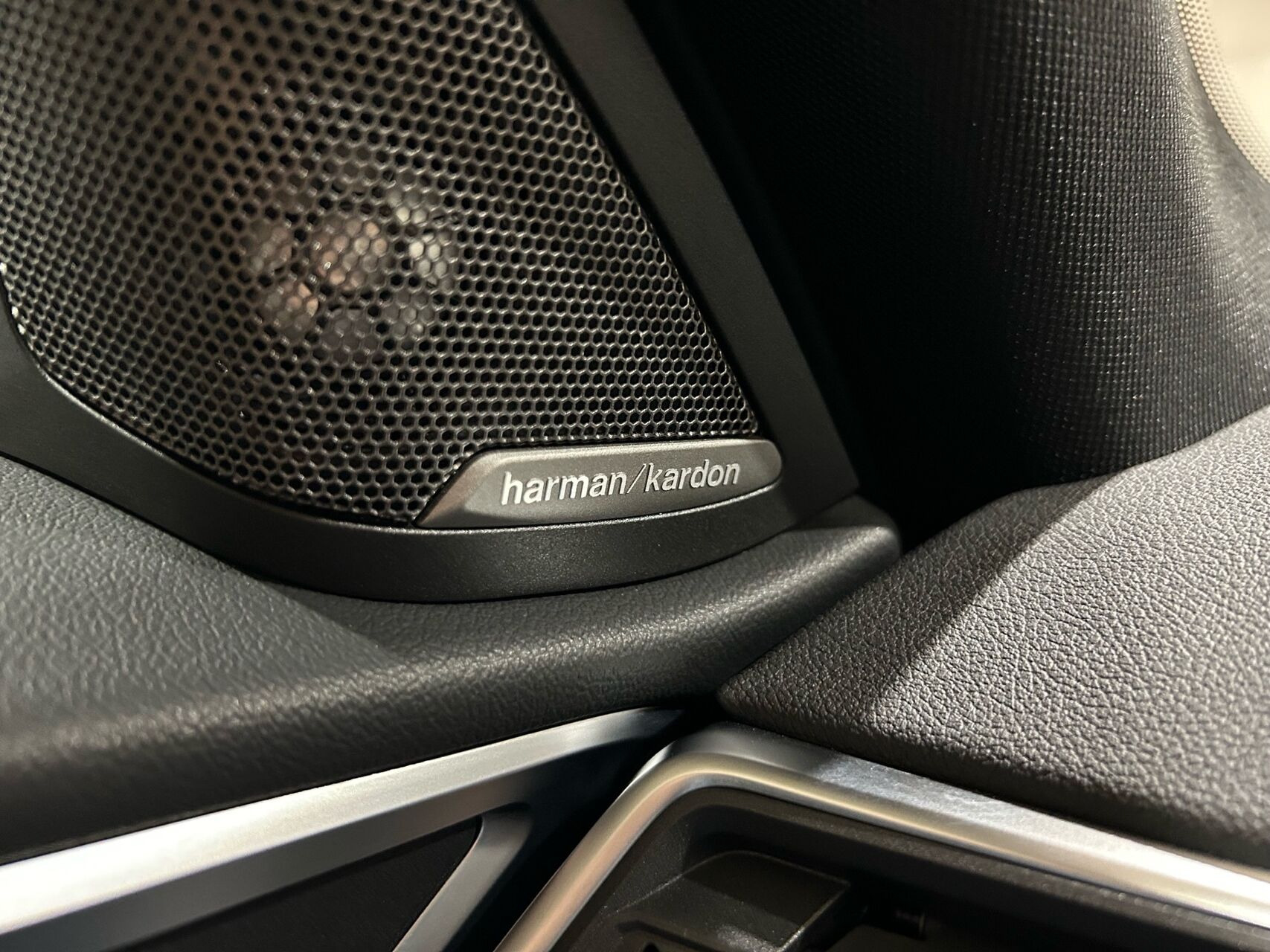 Grøn BMW i4 fra 2023