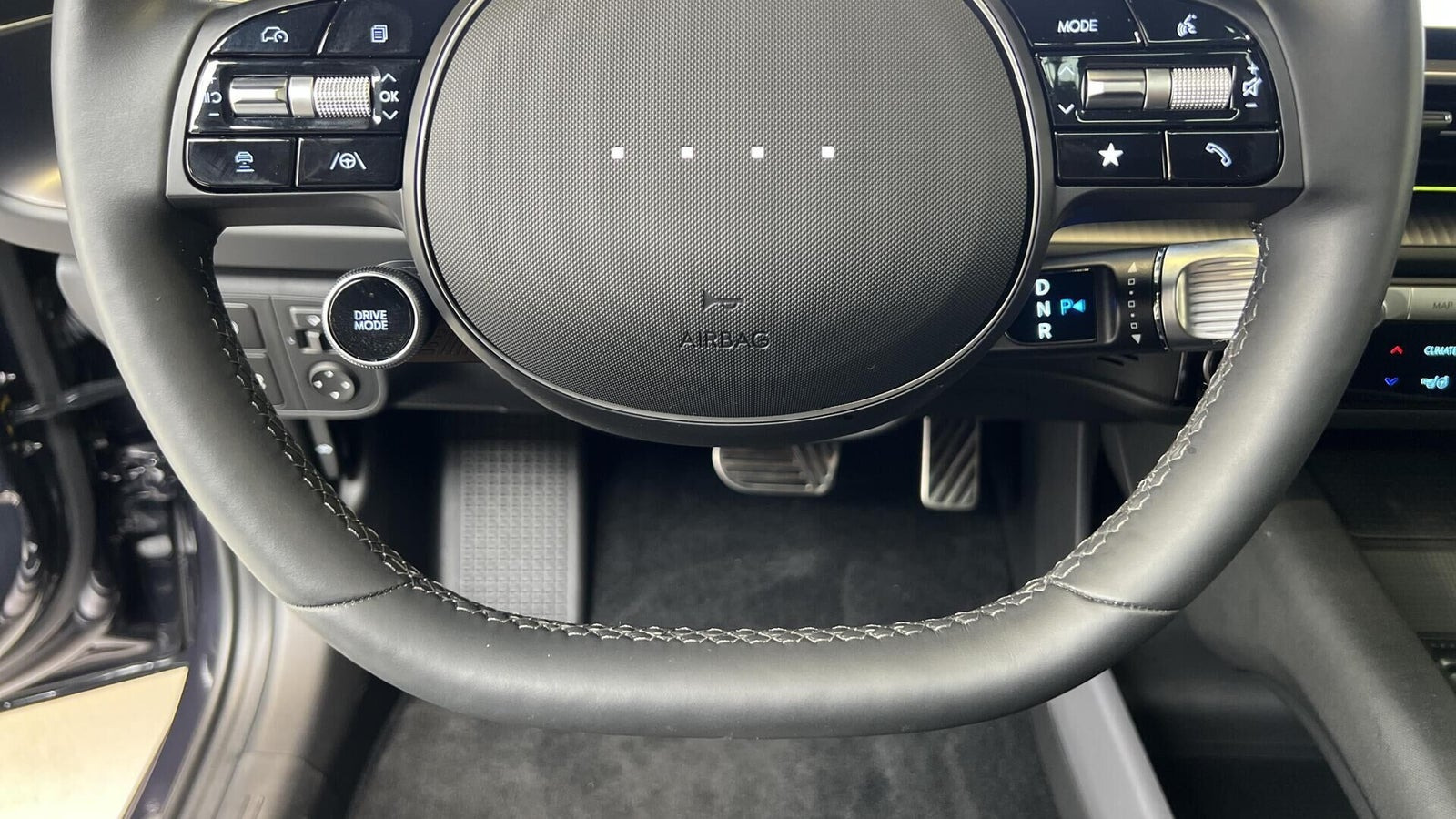 Blå Hyundai Ioniq 6 fra 2024