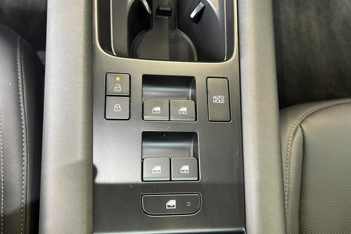 Blå Hyundai Ioniq 6 fra 2024