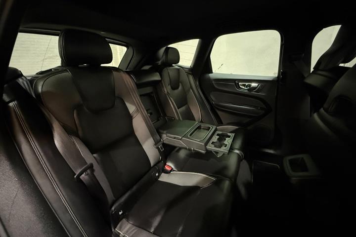 undefined Volvo XC60 fra 2020