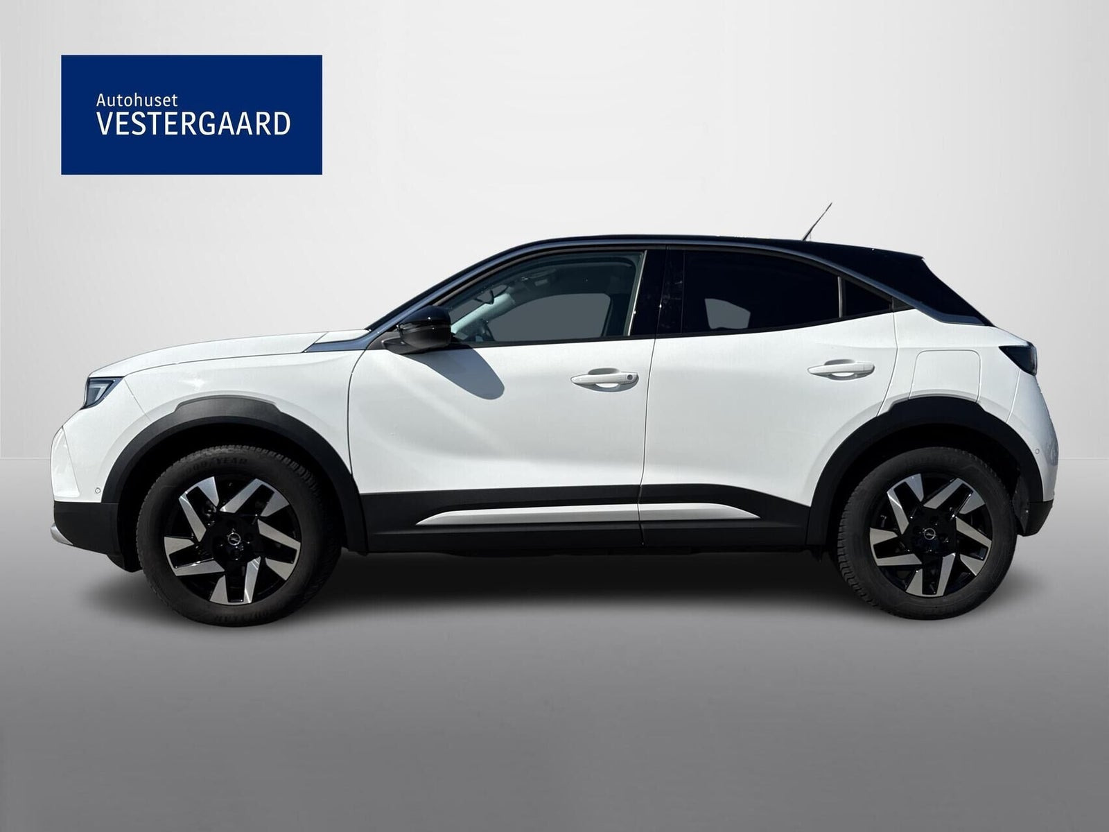 Hvid Opel Mokka-e fra 2022