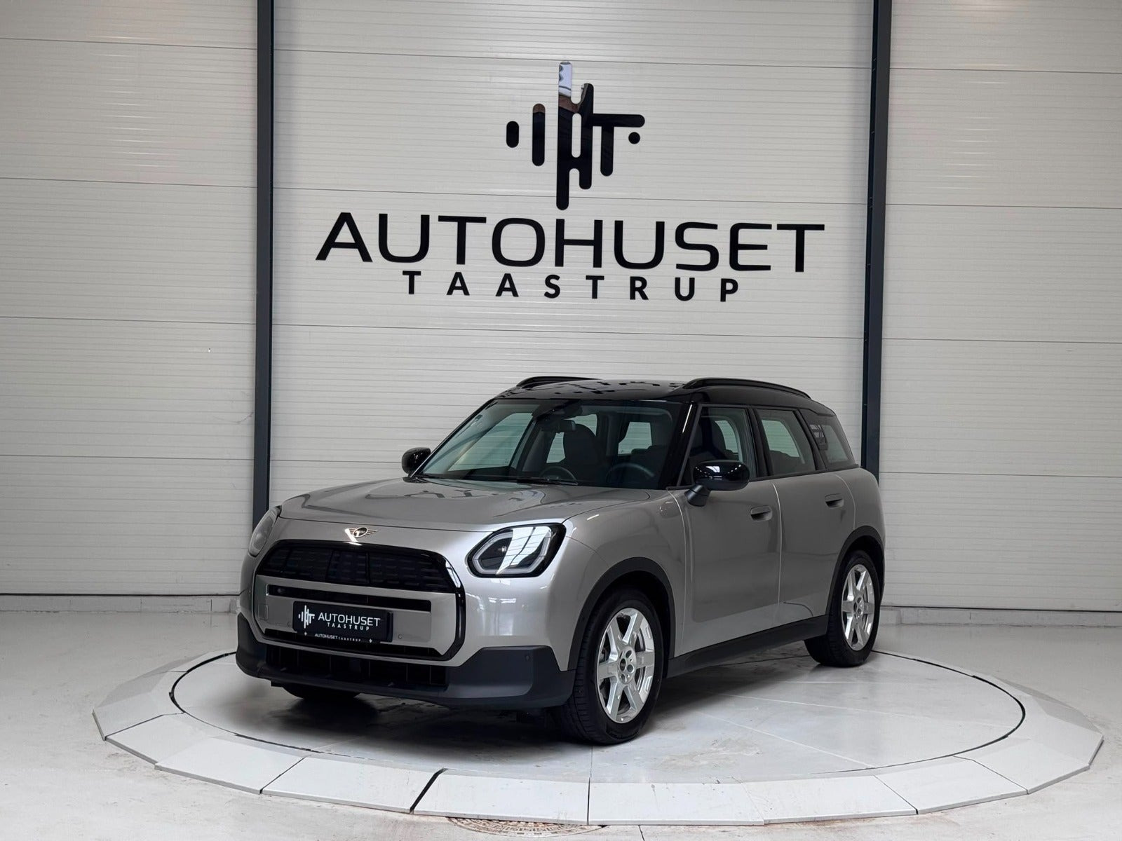Mini Countryman E Classic Trim M