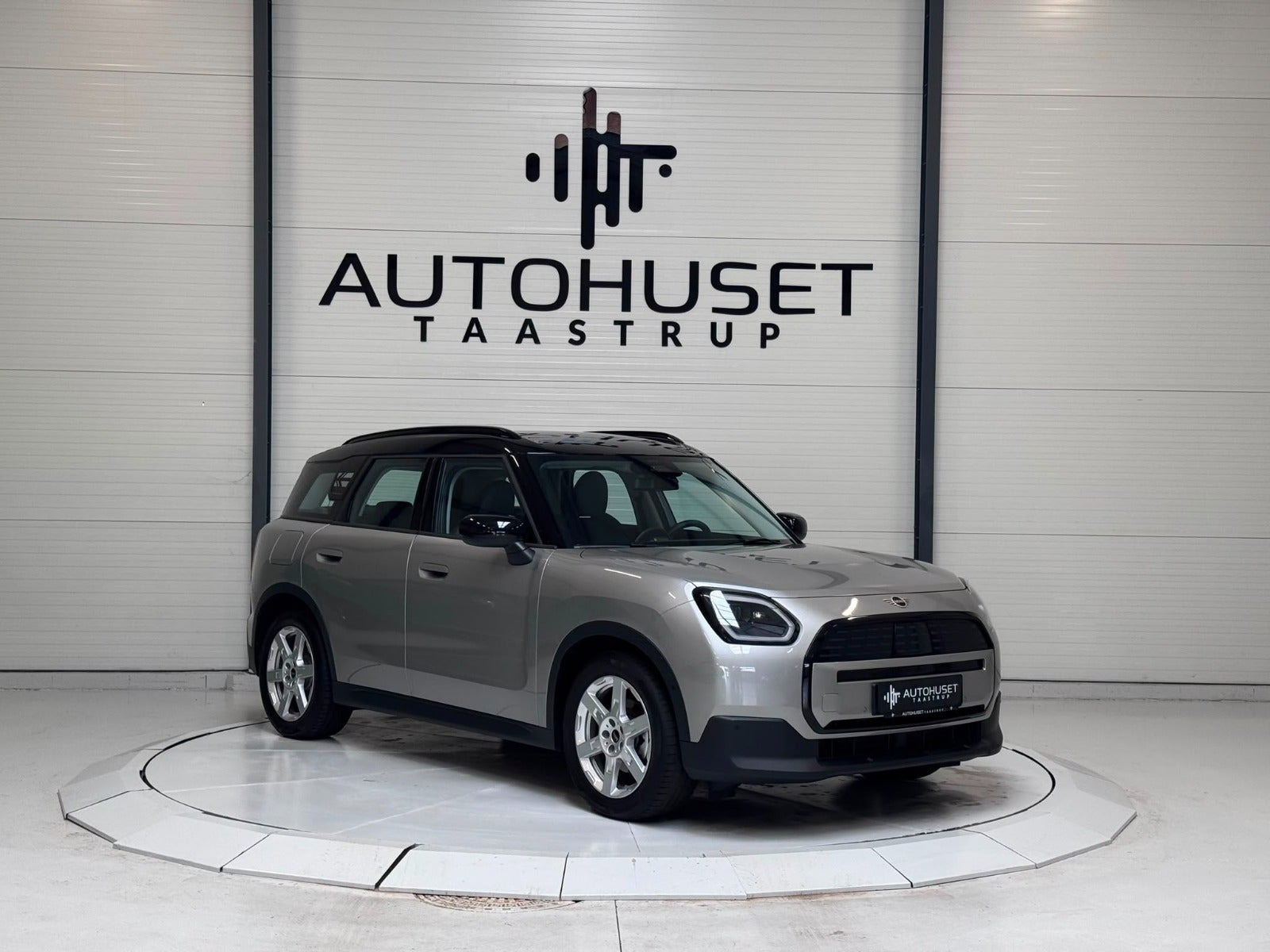 Sølv Mini Countryman E fra 2025