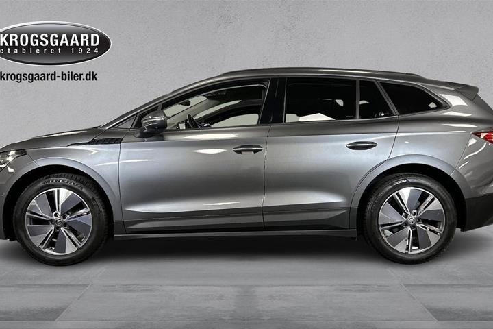 Grå Skoda Enyaq fra 2022